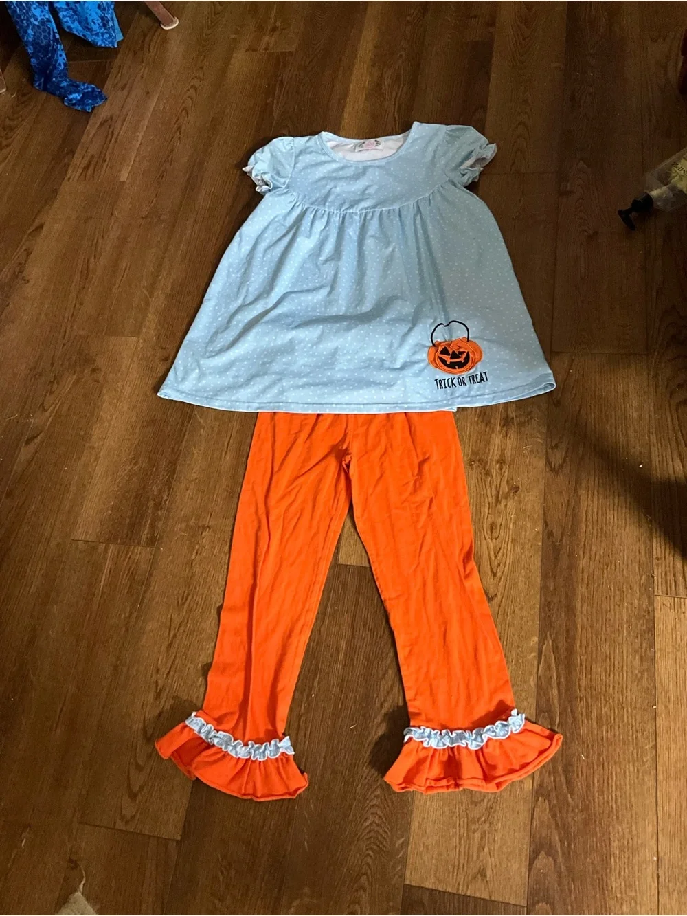 So Mi size 10/12 Halloween outfit